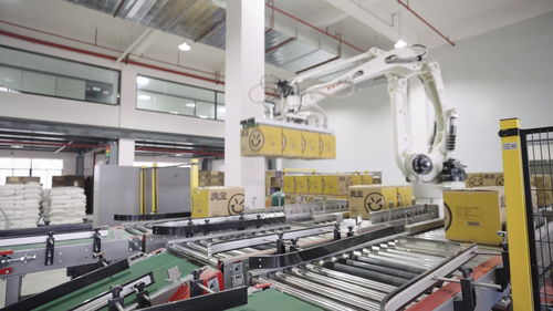 透明工廠 走進(jìn)臭寶螺螄粉 探尋地方小吃如何變身百億 網(wǎng)紅 美食